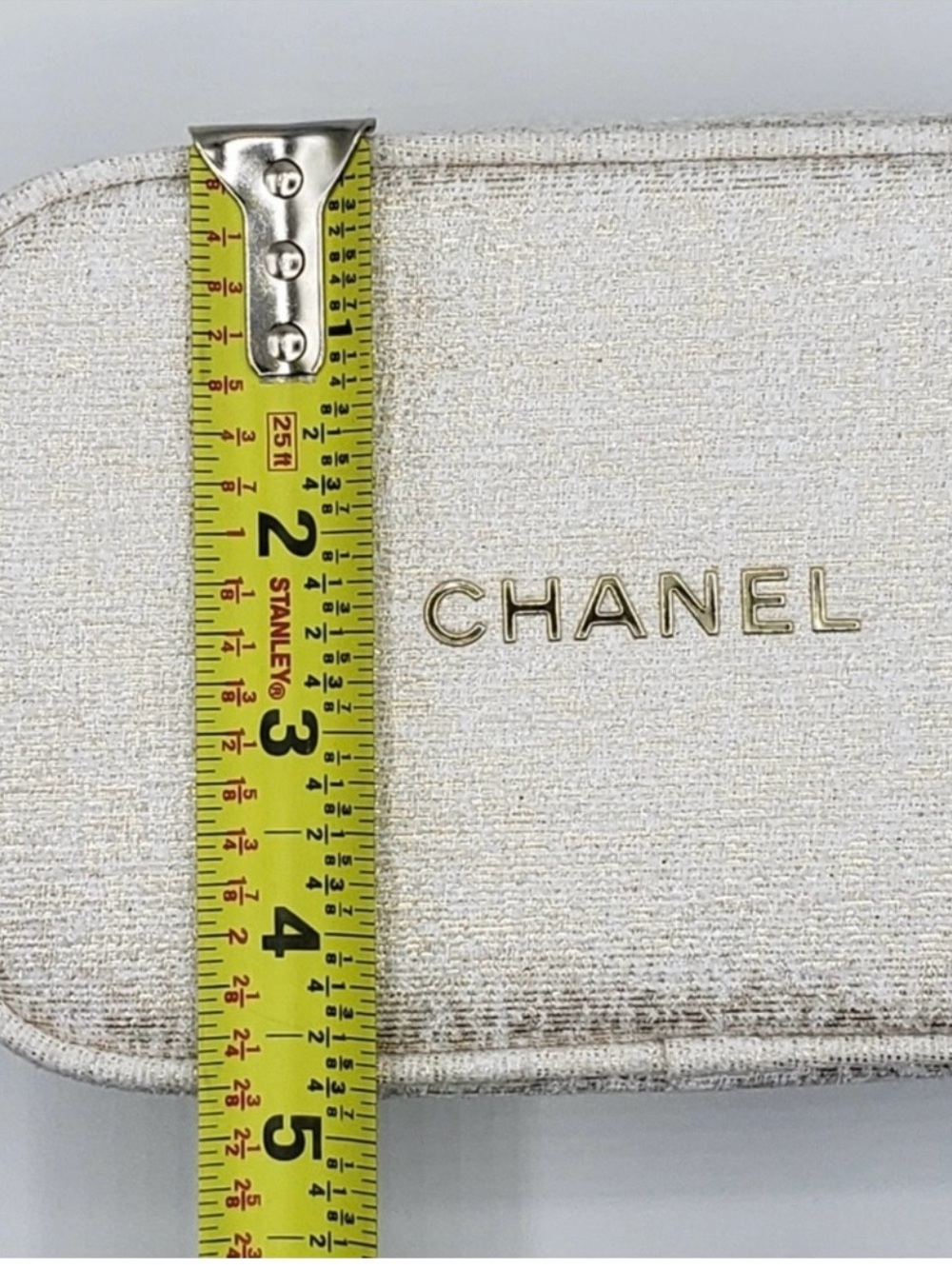 Authentic Chanel 2023 cosmetic bag! - Picture 5 of 6